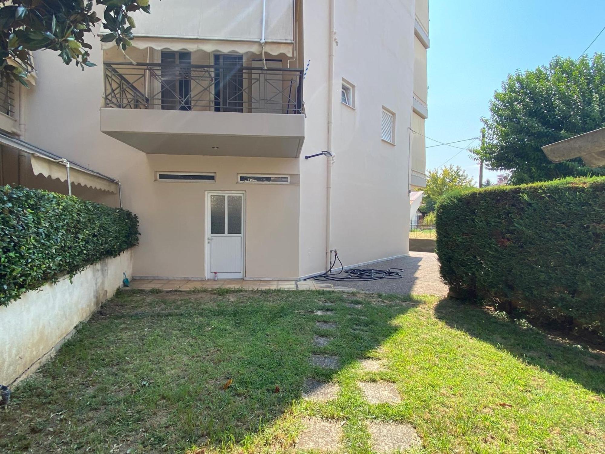 Cozy & Quiet City Apartment Трикала Экстерьер фото