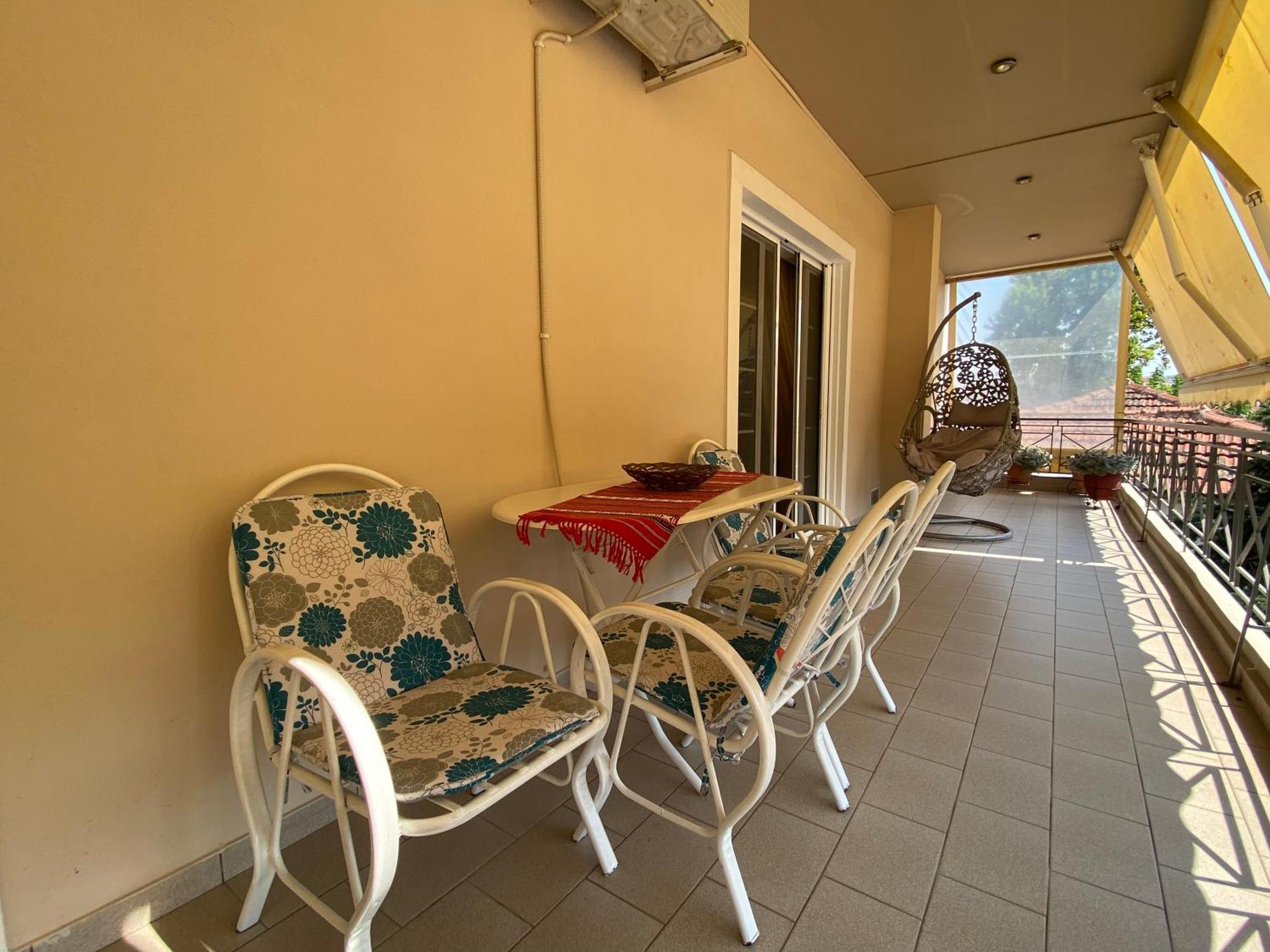 Cozy & Quiet City Apartment Трикала Экстерьер фото