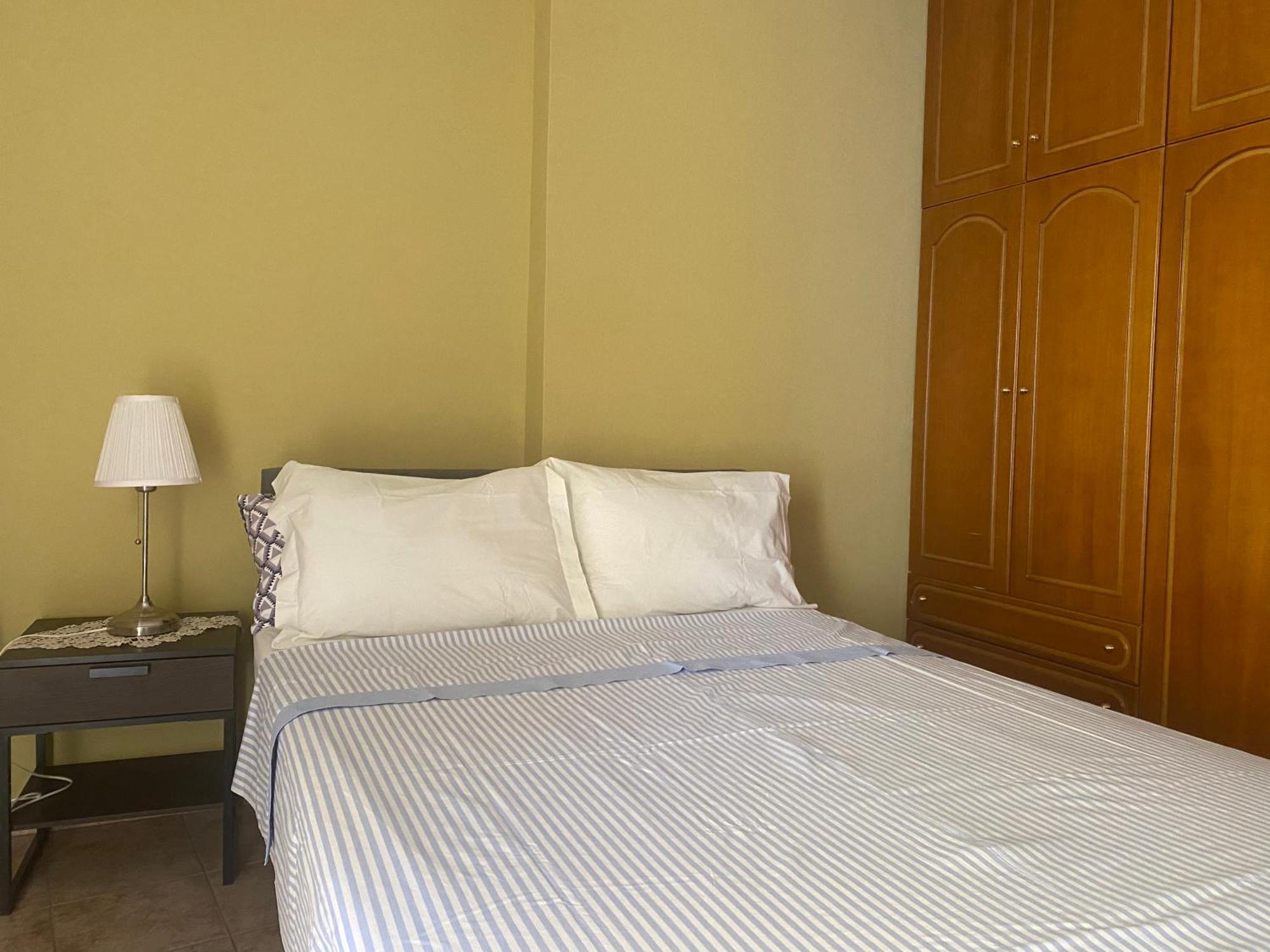 Cozy & Quiet City Apartment Трикала Экстерьер фото